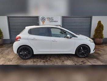 Used Peugeot 208 2017 for sale - 77384546: Photo