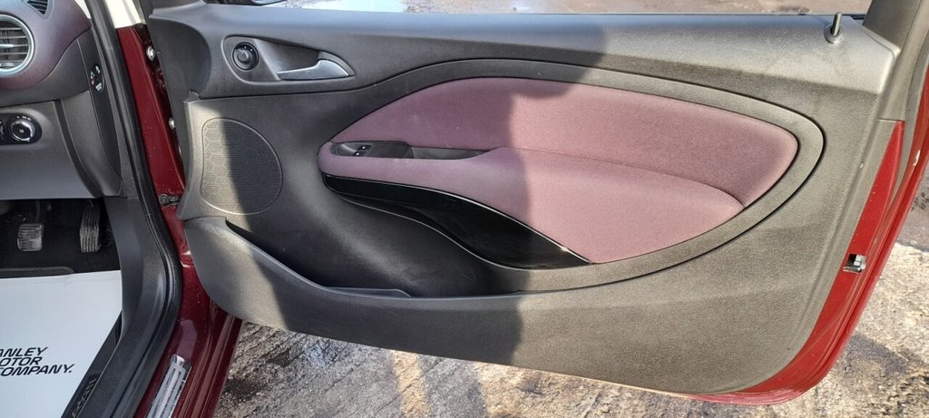 Used Vauxhall ADAM 2013 for sale - 77276300: Photo 22