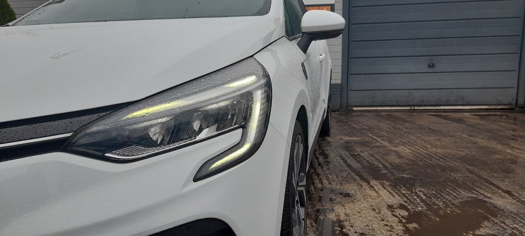 Used Renault Clio 2020 for sale - 77636727: Photo 11