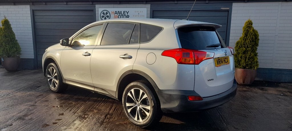 Used Toyota RAV4 2014 for sale - 76941593: Photo 9