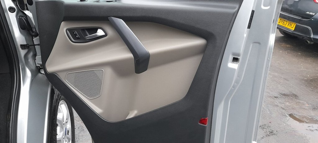 Used Ford Tourneo Custom 2015 for sale - 77680934: Photo 24