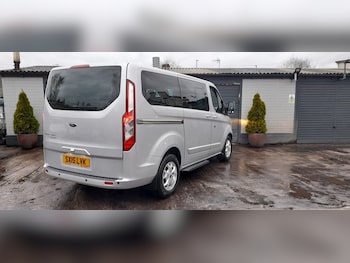 Used Ford Tourneo Custom 2015 for sale - 77680934: Photo