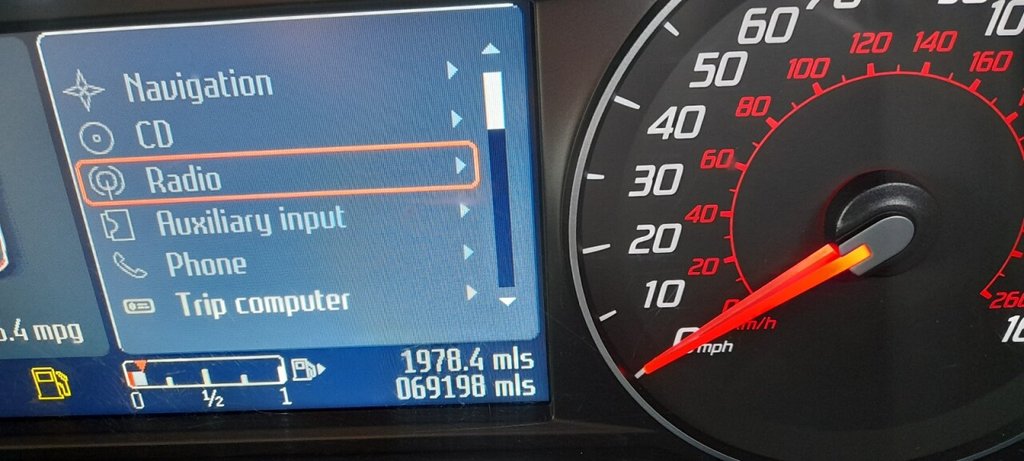 Used Ford Galaxy 2013 for sale - 77227139: Photo 16