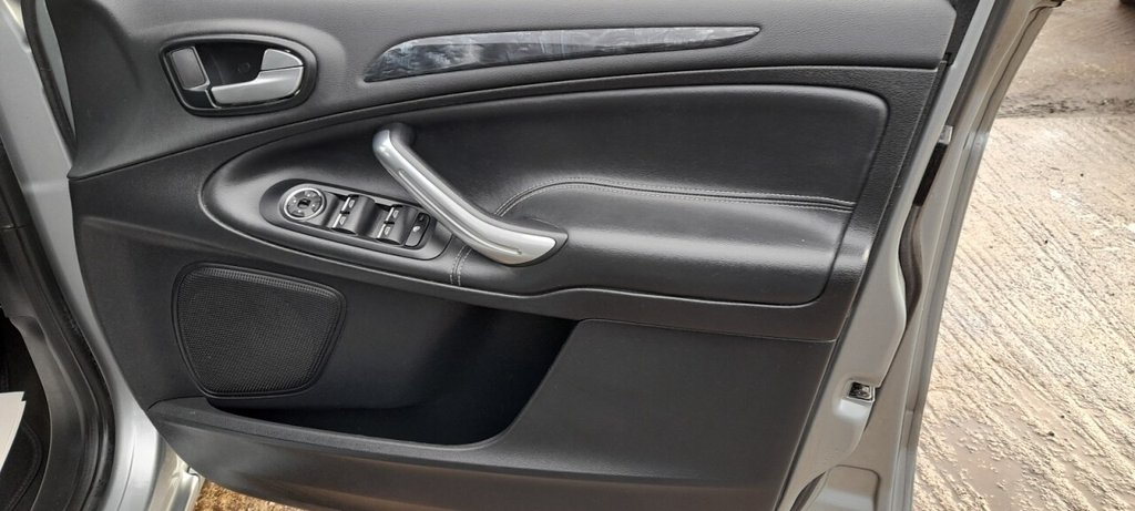 Used Ford Galaxy 2013 for sale - 77227139: Photo 27