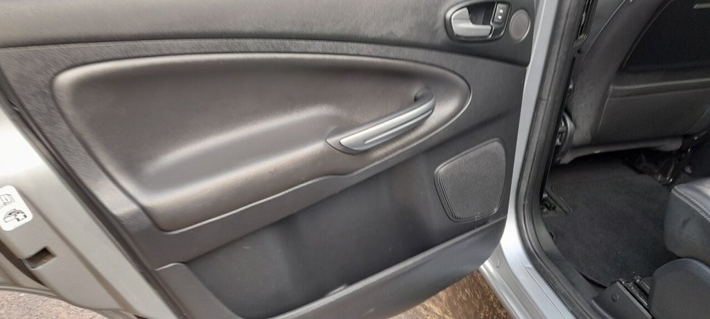 Used Ford Galaxy 2013 for sale - 77227139: Photo 34