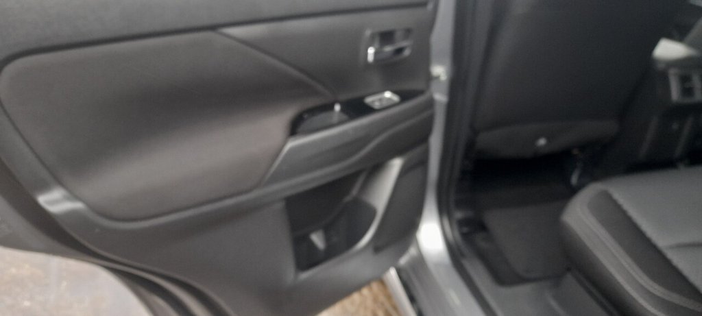 Used Mitsubishi Outlander 2020 for sale - 77608980: Photo 32