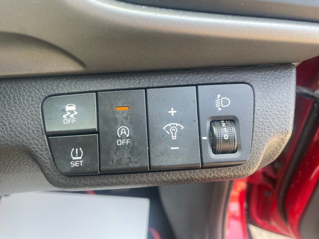 Used Kia Stonic 2021 for sale - 76582065: Photo 19