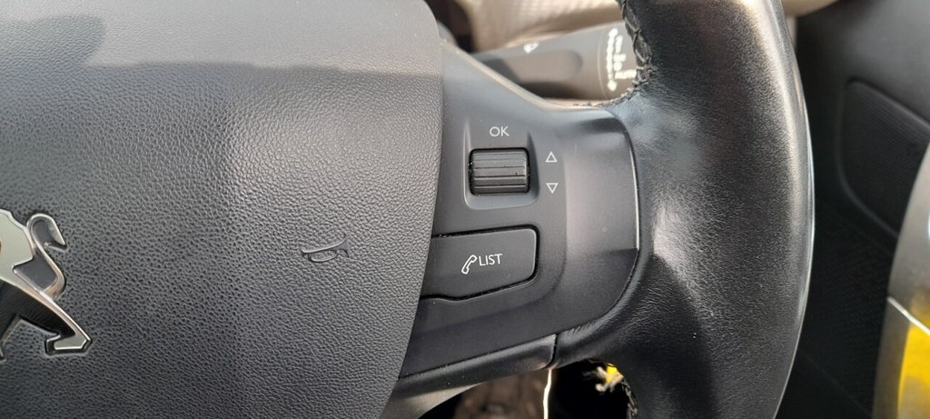 Used Peugeot 2008 2019 for sale - 78110989: Photo 17