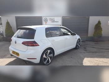 Used Volkswagen Golf 2018 for sale - 79400452: Photo