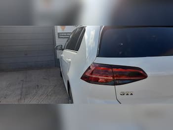 Used Volkswagen Golf 2018 for sale - 79400452: Photo
