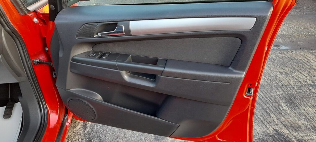 Used Vauxhall Zafira 2014 for sale - 76923634: Photo 24