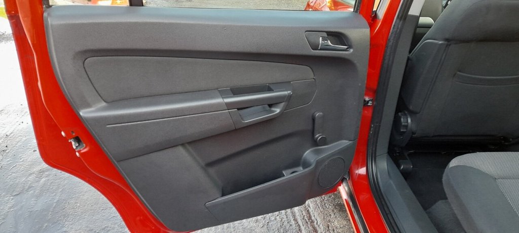 Used Vauxhall Zafira 2014 for sale - 76923634: Photo 30
