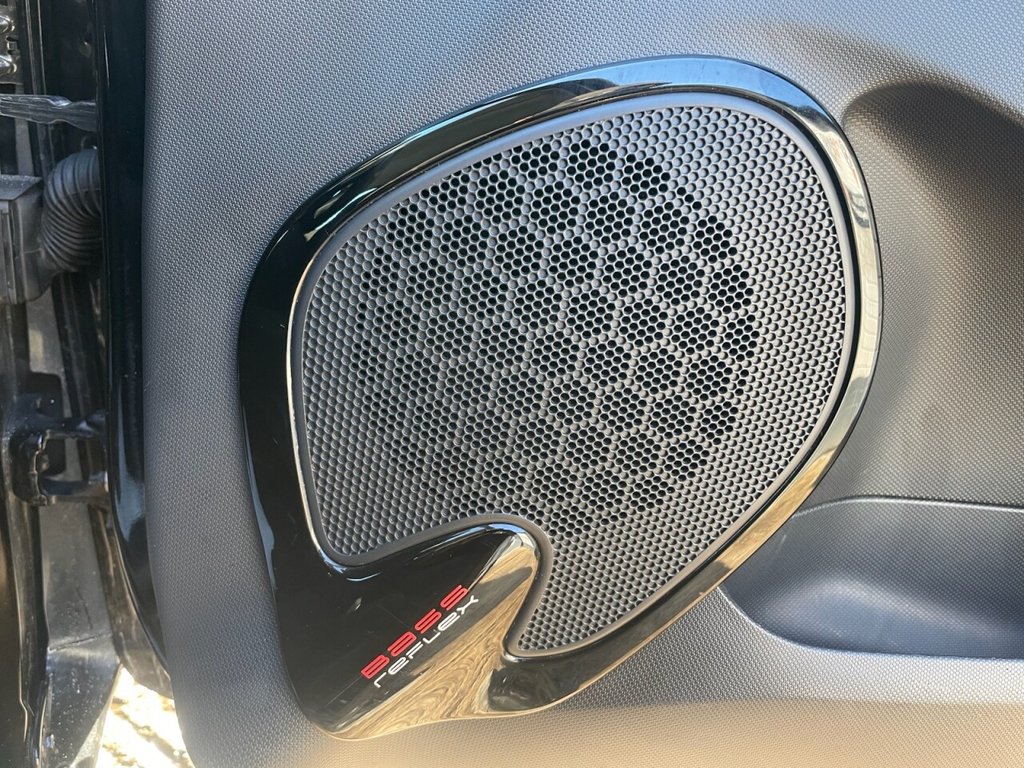 Used Renault Clio 2013 for sale - 76386552: Photo 15