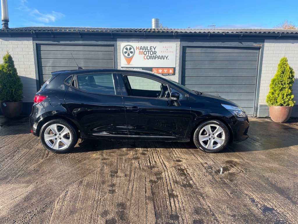 Used Renault Clio 2013 for sale - 76386552: Photo 2