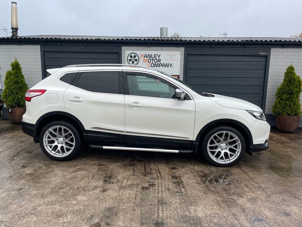 Used Nissan Qashqai 2014 for sale - 76323725: Photo 2