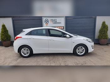 Used Hyundai i30 2015 for sale - 78768879: Photo