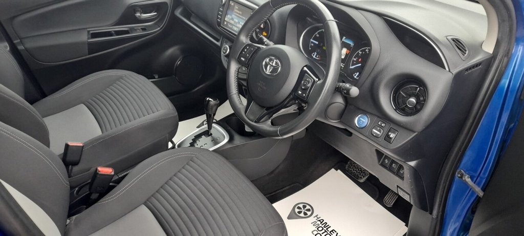 Used Toyota Yaris 2017 for sale - 77437112: Photo 24