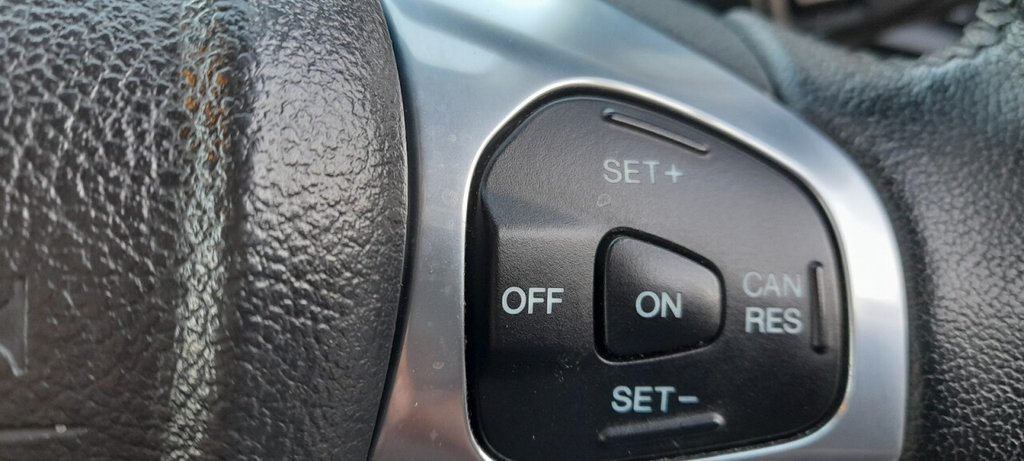 Used Ford Ecosport 2015 for sale - 77172151: Photo 13