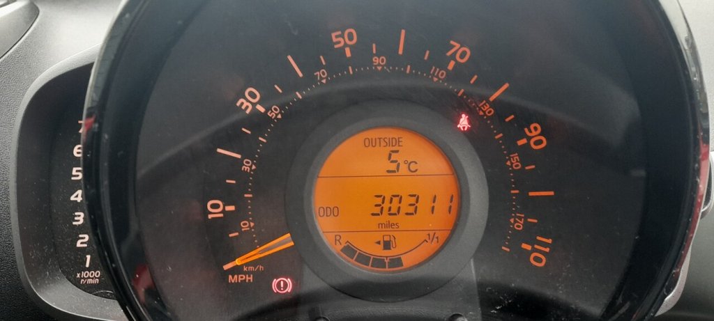 Used Toyota AYGO 2018 for sale - 77483421: Photo 15