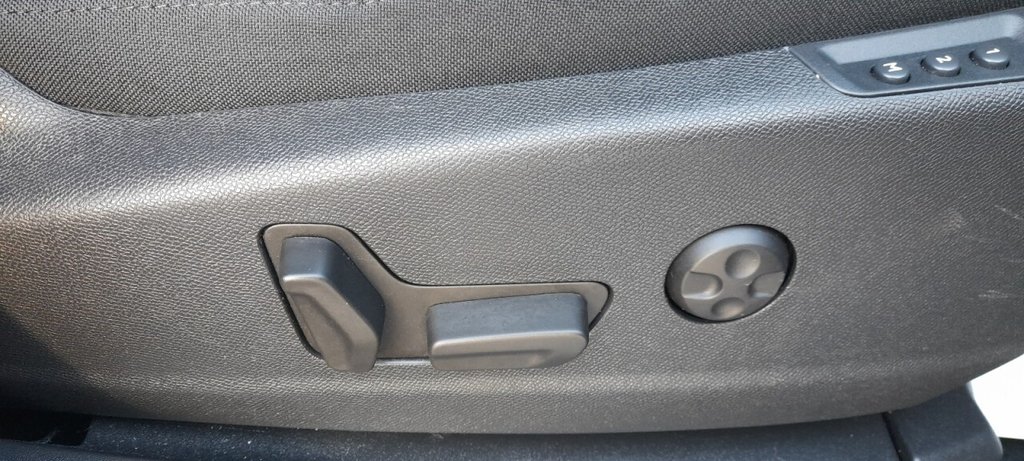 Used Peugeot 3008 2018 for sale - 77007522: Photo 32