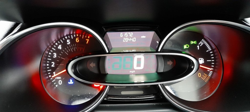 Used Renault Clio 2018 for sale - 76923635: Photo 14