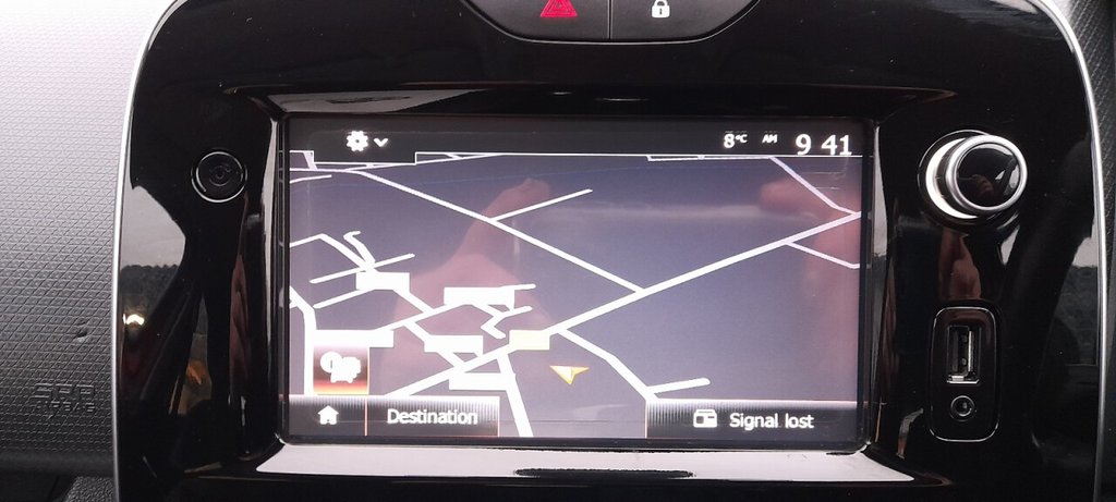 Used Renault Clio 2018 for sale - 76923635: Photo 19