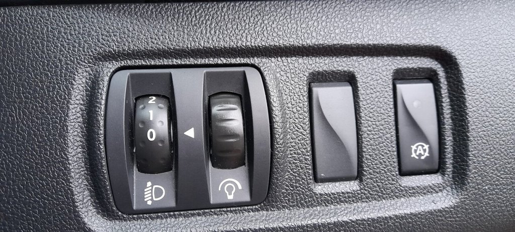 Used Renault Clio 2018 for sale - 76923635: Photo 22