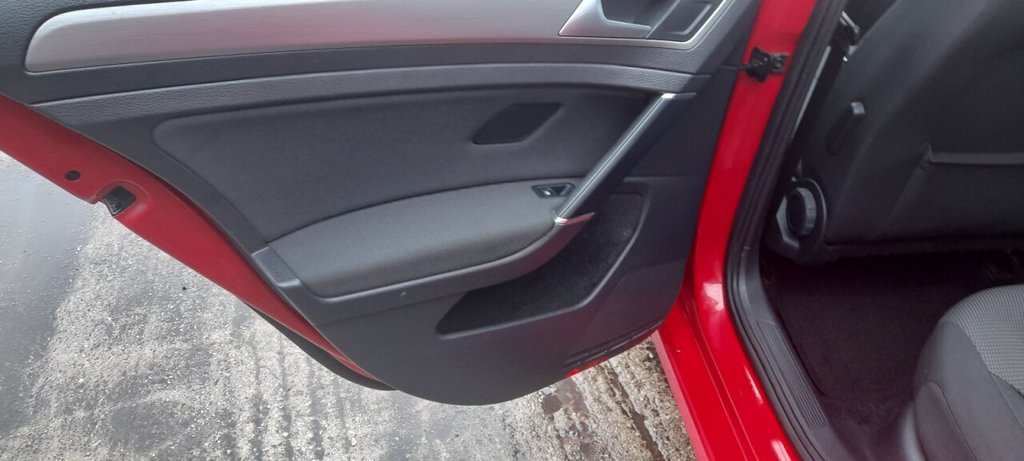 Used Volkswagen Golf 2016 for sale - 77483523: Photo 29