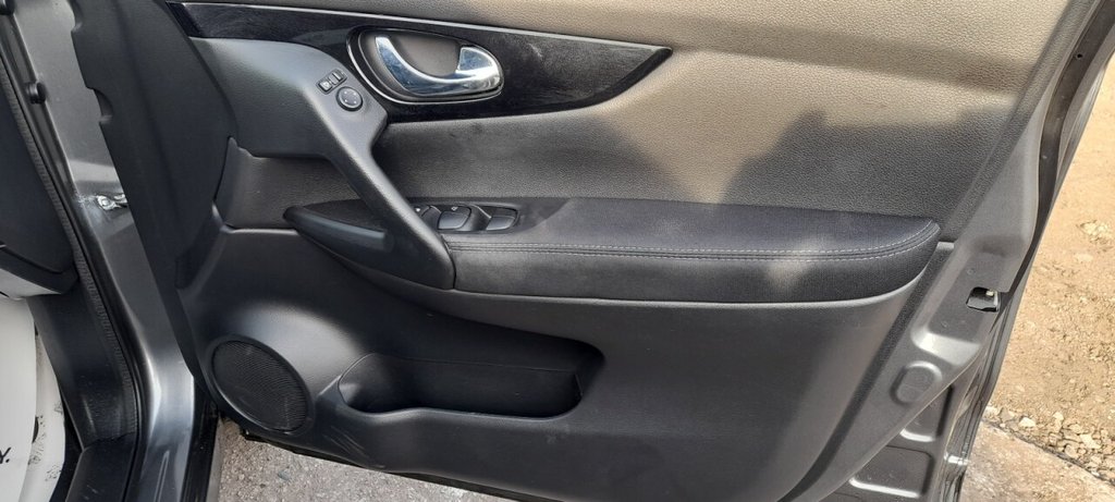 Used Nissan Qashqai 2015 for sale - 77967243: Photo 24