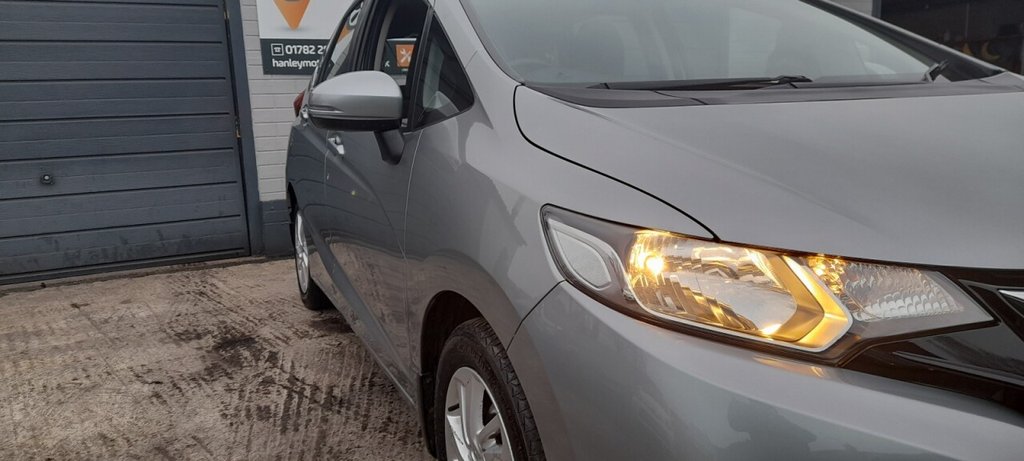 Used Honda Jazz 2015 for sale - 77437419: Photo 12