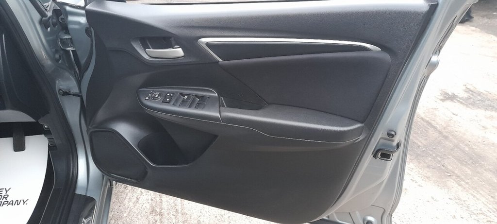 Used Honda Jazz 2015 for sale - 77437419: Photo 25