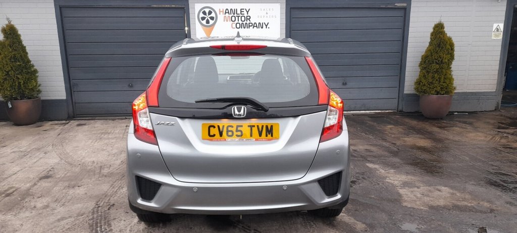 Used Honda Jazz 2015 for sale - 77437419: Photo 4