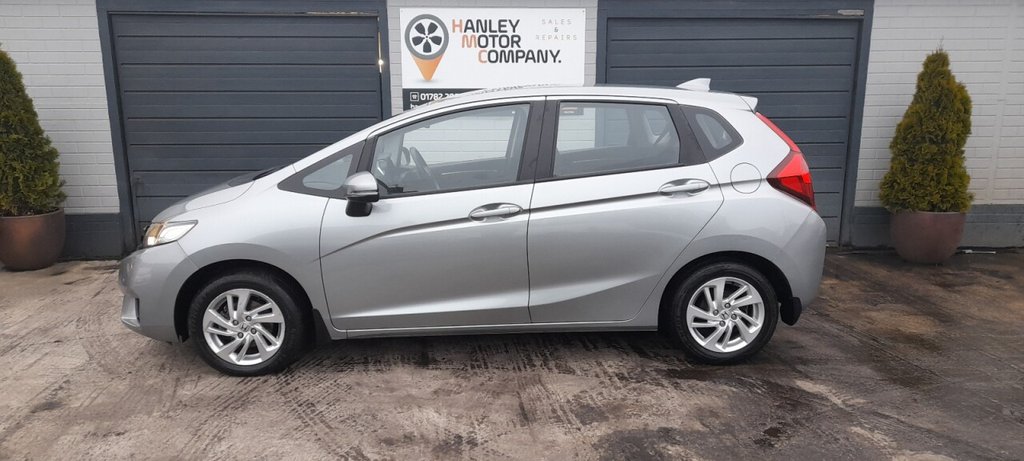 Used Honda Jazz 2015 for sale - 77437419: Photo 6