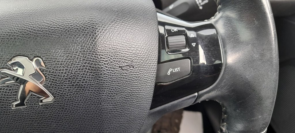 Used Peugeot 308 2014 for sale - 78110993: Photo 20