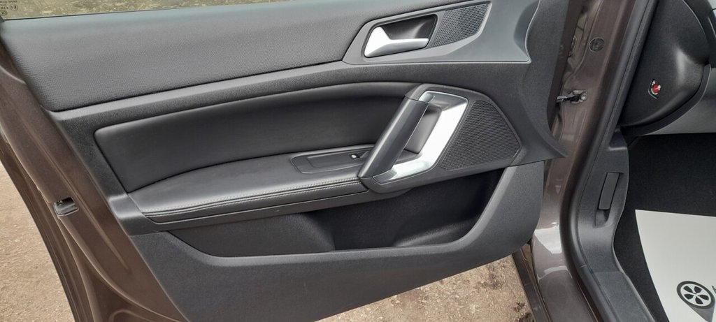 Used Peugeot 308 2014 for sale - 78110993: Photo 31