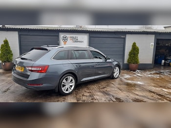 Used Skoda Superb 2016 for sale - 76509898: Photo
