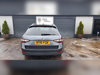 Used Skoda Superb 2016 for sale - 76509898: Photo