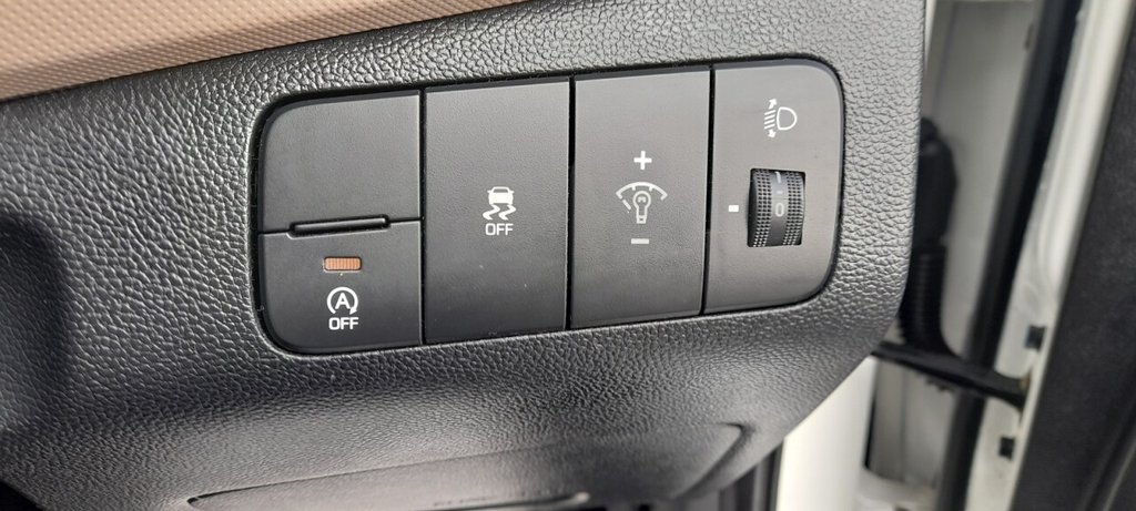 Used Hyundai i10 2015 for sale - 76367657: Photo 16