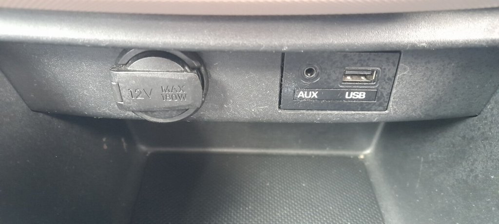 Used Hyundai i10 2015 for sale - 76367657: Photo 17