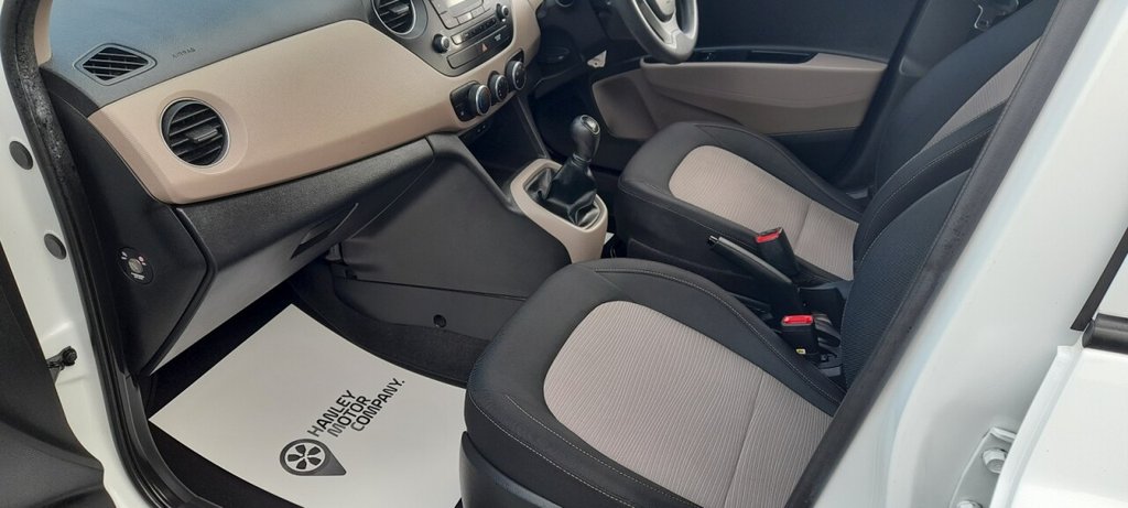 Used Hyundai i10 2015 for sale - 76367657: Photo 25