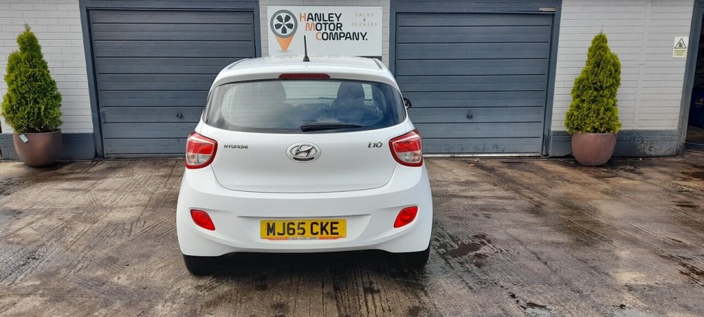 Used Hyundai i10 2015 for sale - 76367657: Photo 4