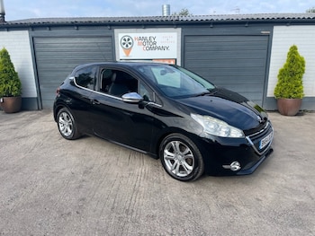 Peugeot - 208