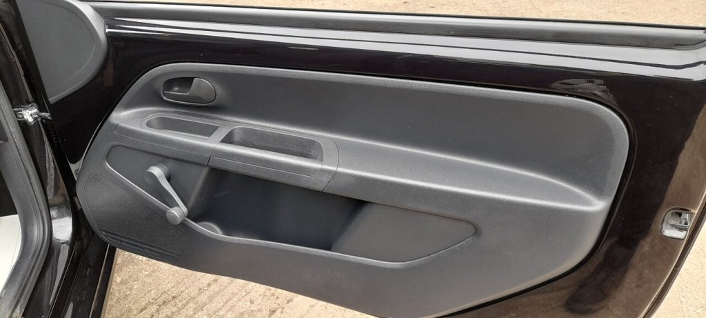 Used Volkswagen up! 2012 for sale - 78181383: Photo 18