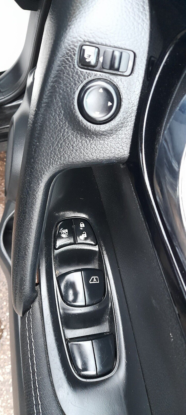 Used Nissan Qashqai 2016 for sale - 77880064: Photo 23