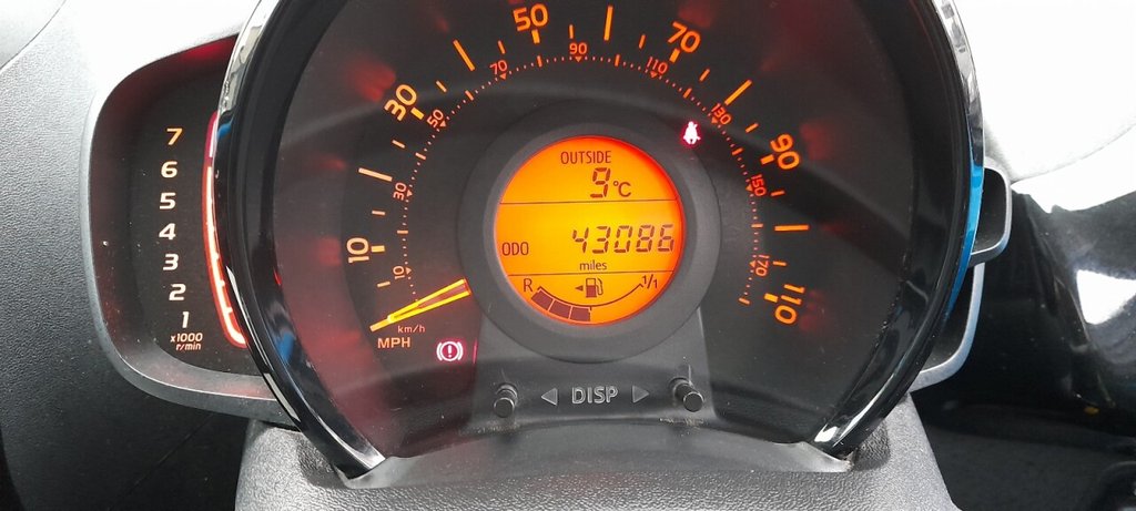 Used Toyota AYGO 2016 for sale - 76910382: Photo 11