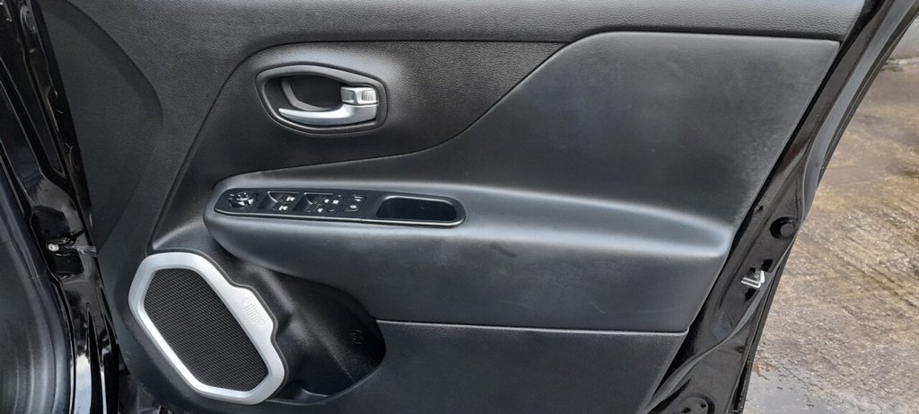 Used Jeep Renegade 2015 for sale - 77880053: Photo 28