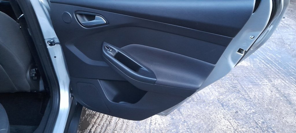 Used Ford Focus 2014 for sale - 76923636: Photo 22