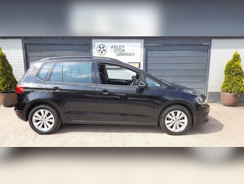Used Volkswagen Golf SV 2016 for sale - 79530442: Photo