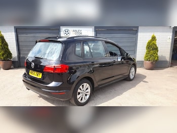 Used Volkswagen Golf SV 2016 for sale - 79530442: Photo