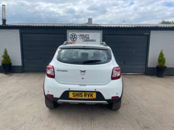Used Dacia Sandero Stepway 2015 for sale - 74561981: Photo